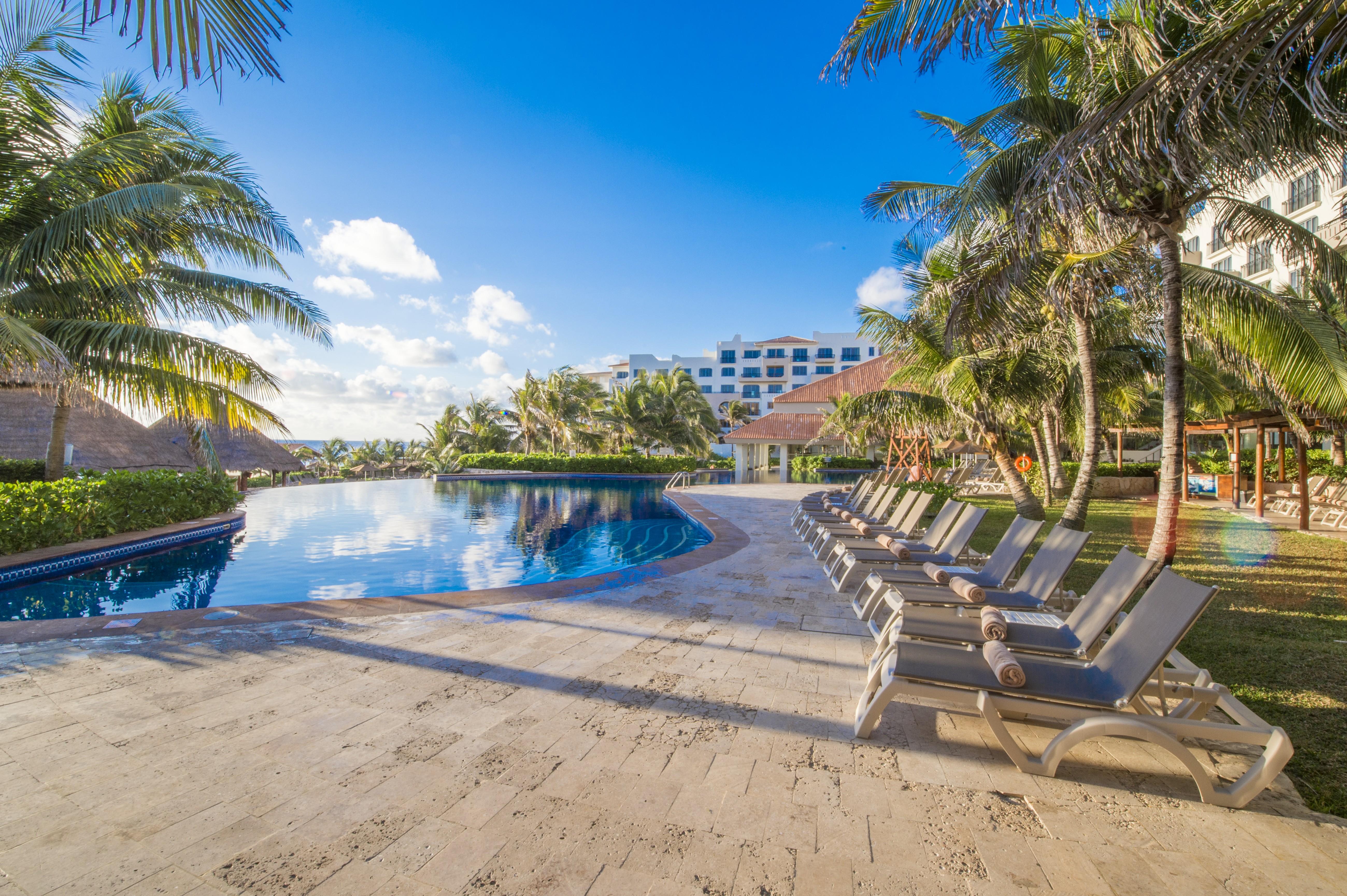 Fiesta Americana Condesa Cancun - Все включено Экстерьер фото Pool at the Grand Palladium Hotel