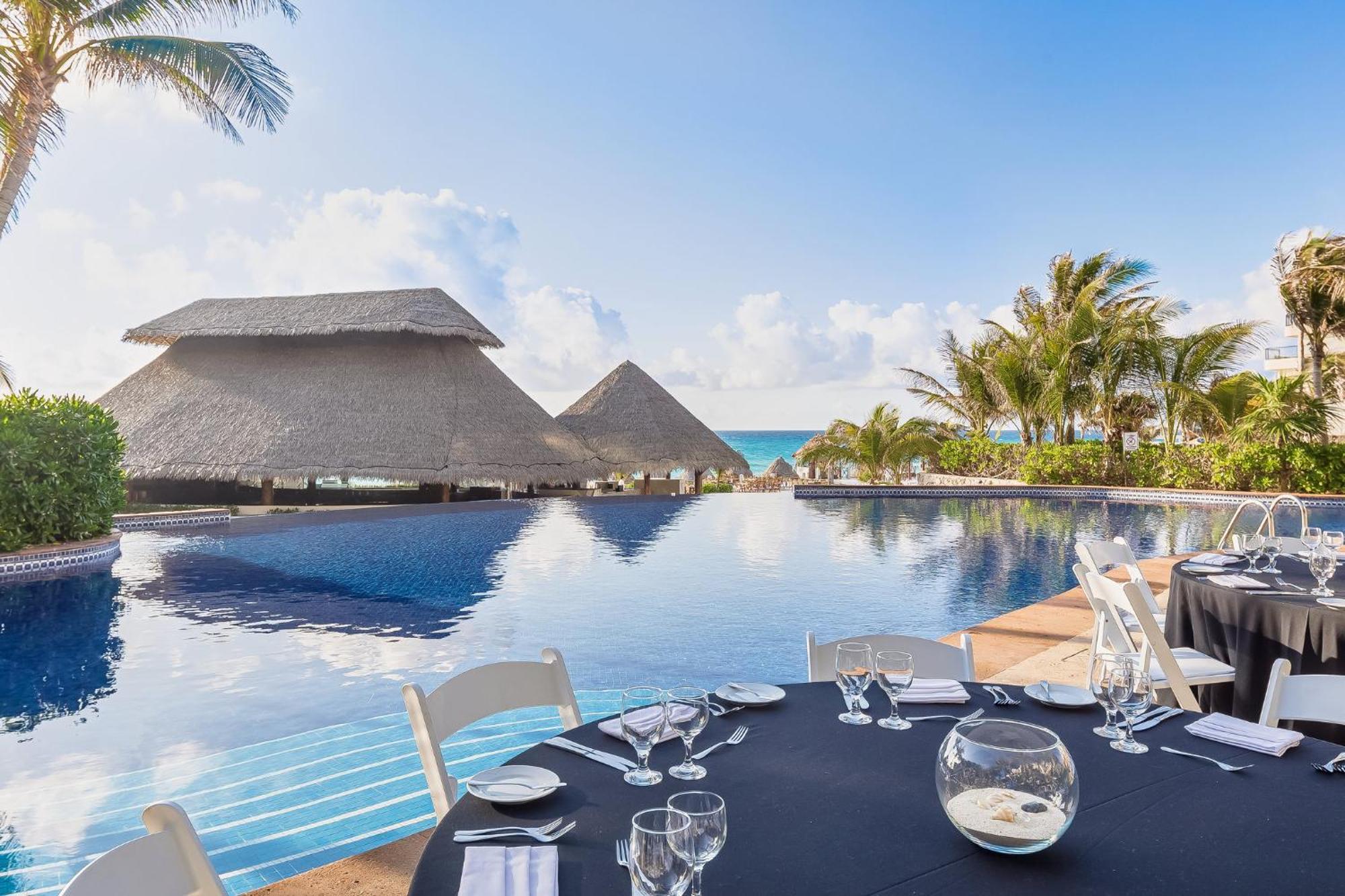 Fiesta Americana Condesa Cancun - Все включено Экстерьер фото The resort's main pool