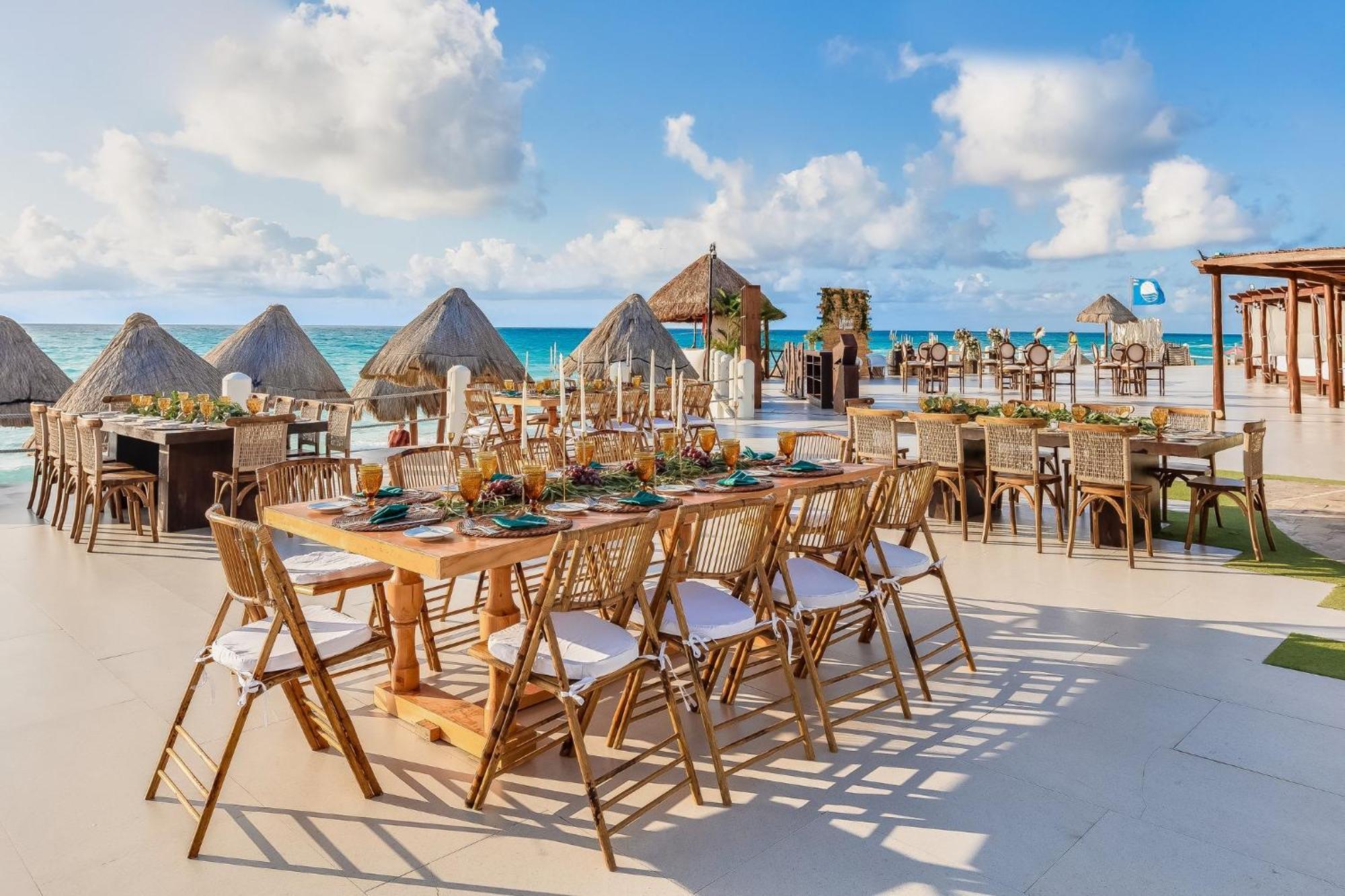 Fiesta Americana Condesa Cancun - Все включено Экстерьер фото Wedding at the Grand at Moon Palace