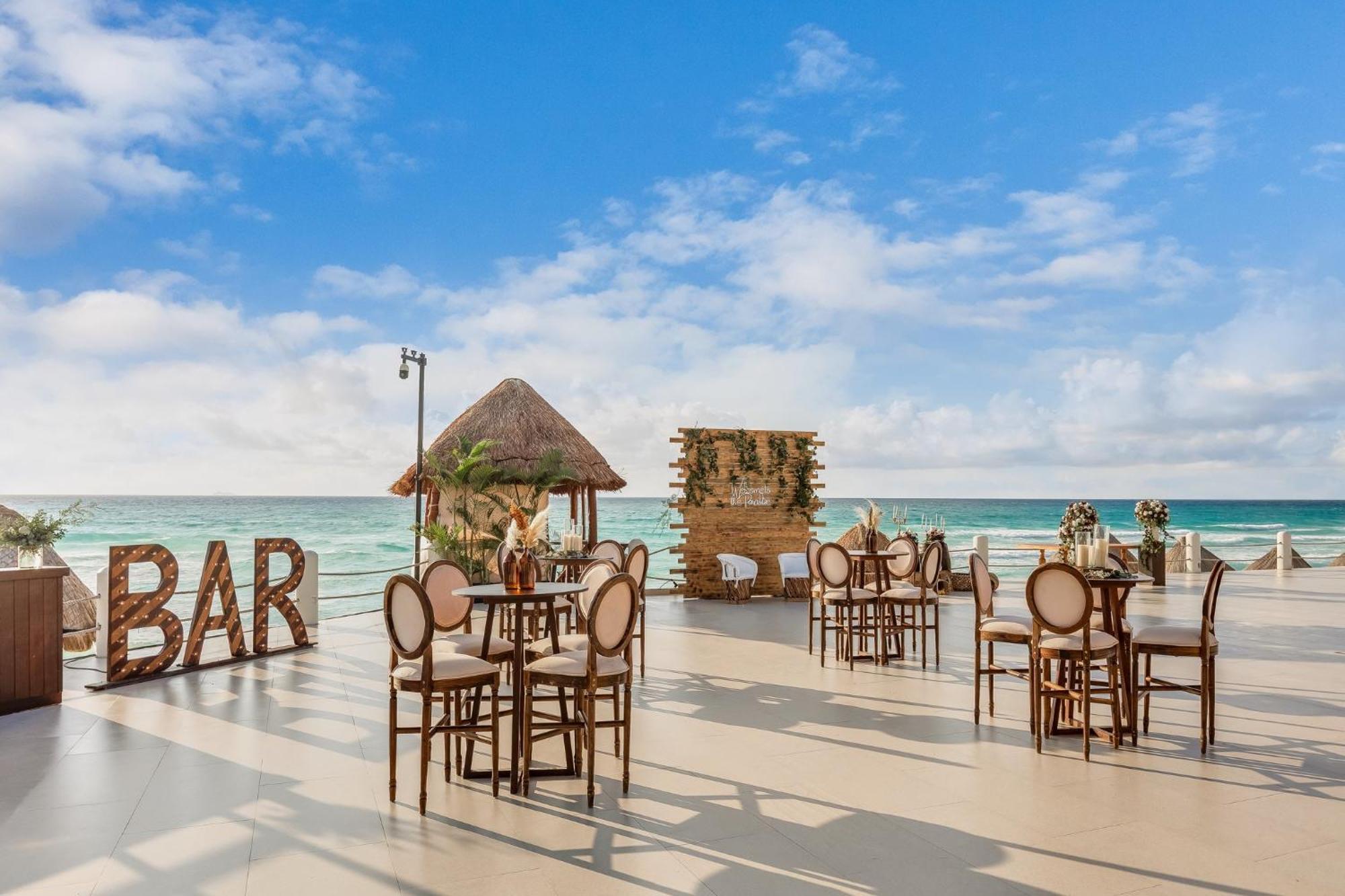Fiesta Americana Condesa Cancun - Все включено Экстерьер фото The beach at the hotel
