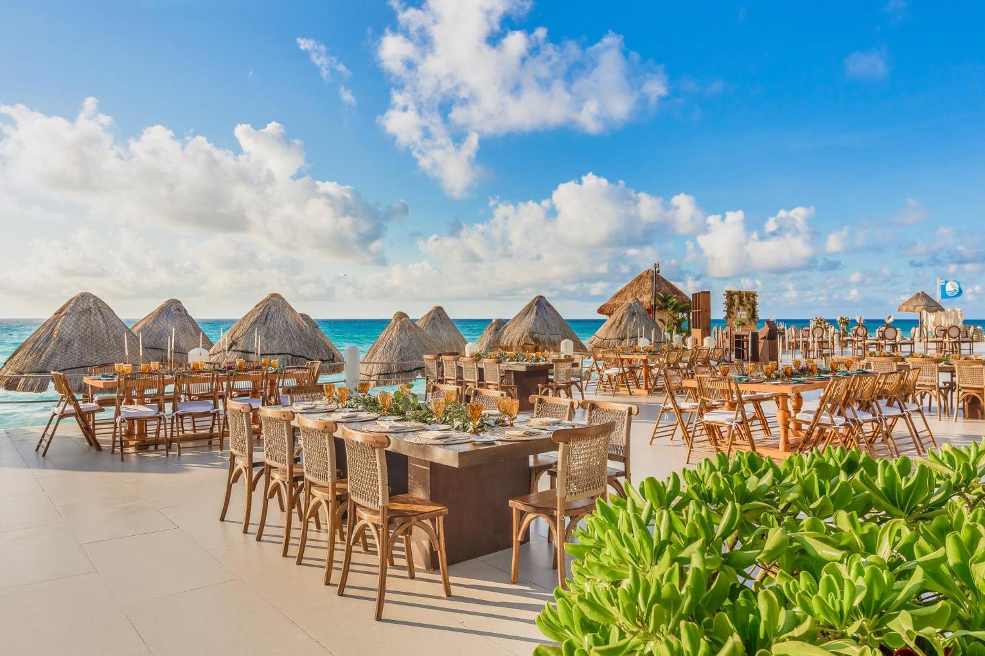Fiesta Americana Condesa Cancun - Все включено Экстерьер фото The beach at the resort